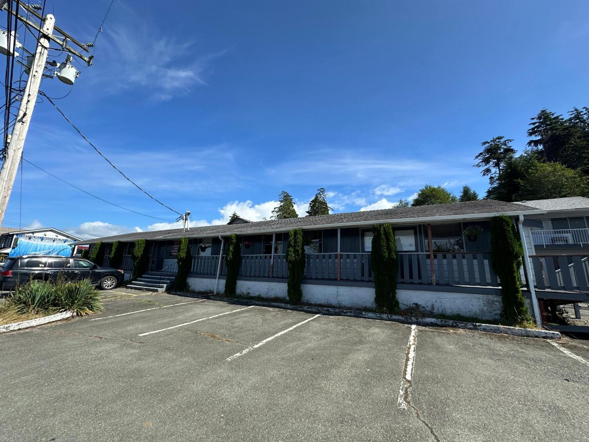 Island West Resort-motel 2*